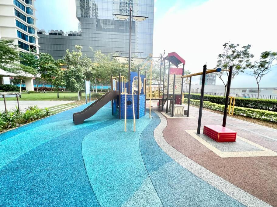 Apartment B Setia Alam 1-5 Pax Cozy Wifi&tv 3 Beds Trefoil Shah Alam
