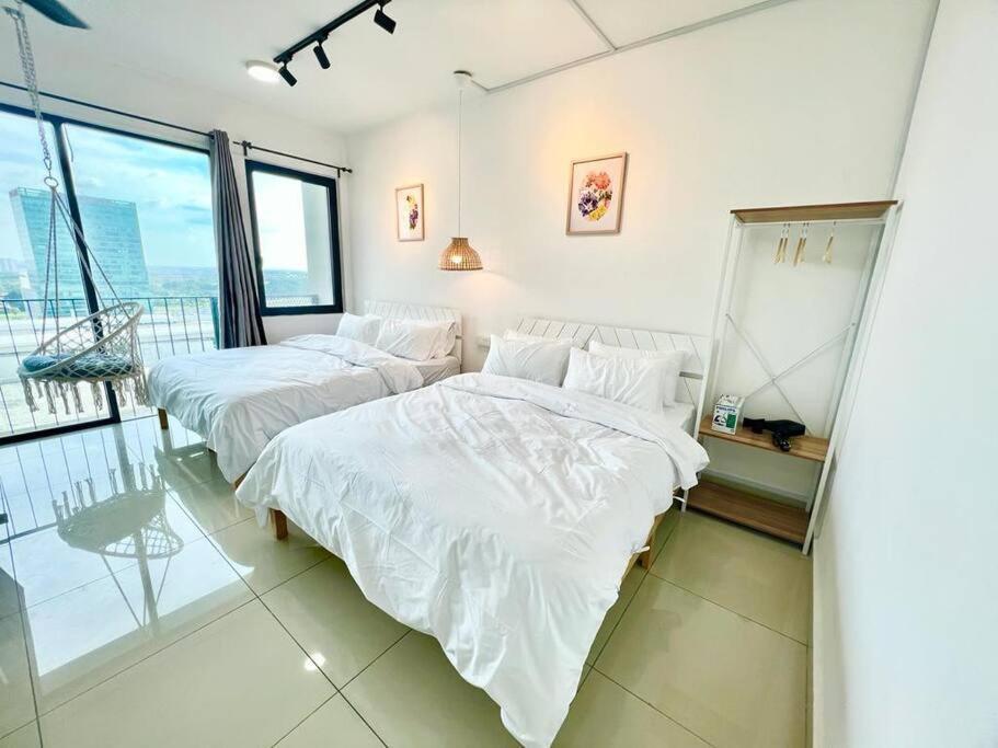 B Setia Alam 1-5 Pax Cozy Wifi&tv 3 Beds Trefoil *